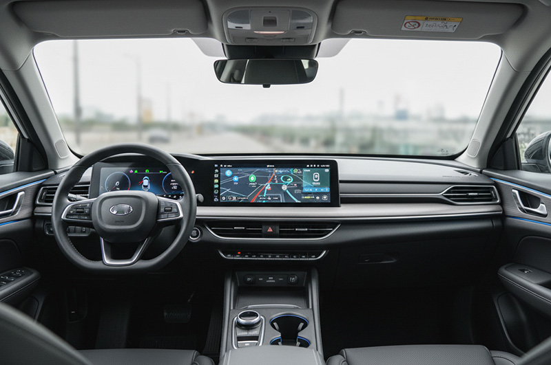 بررسی دانگ فنگ E70 برقی ایران خودرو: آیا خودروی برقی آینده ایران است؟