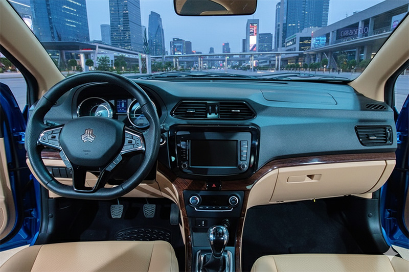 بررسی سایپا آریا اتوماتیک و دنده‌ای؛ قدرت، مصرف و امکانات