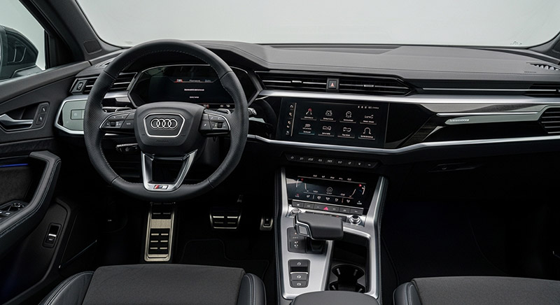 شرایط فروش و قیمت قطعی آئودی Q4 e-tron 2025 توسط نادین خودرو