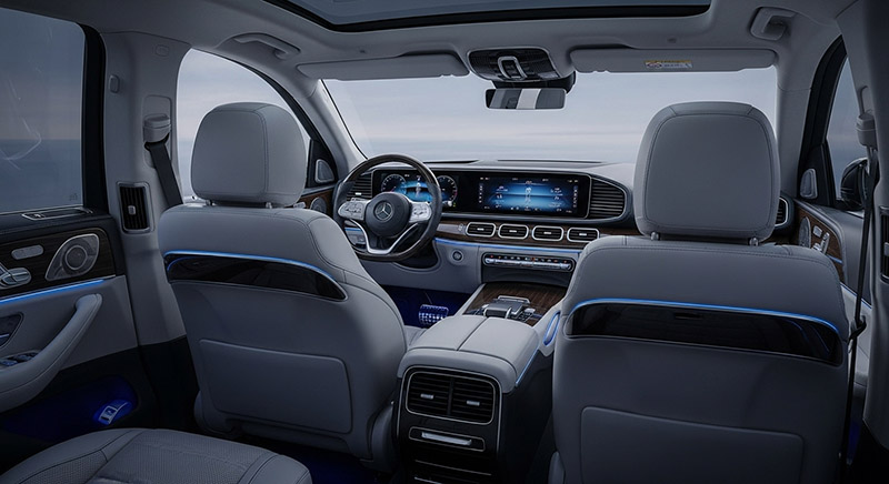 ۱۰ خودروی لوکس پرفروش ۲۰۲۵؛ سلطه شاسی‌بلندها بر بازار